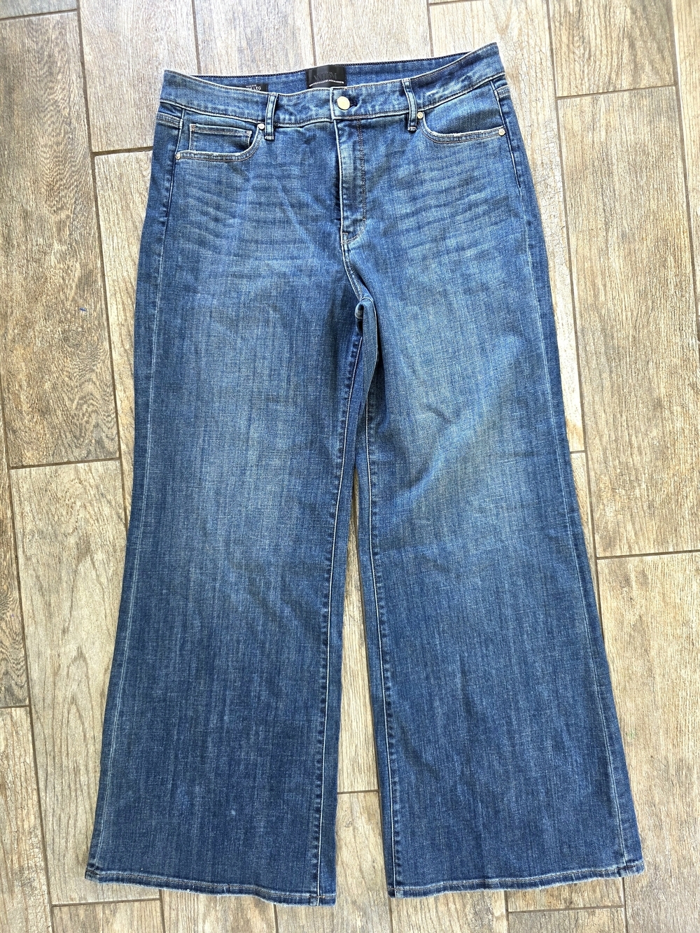 New WHBM White House Black Market High Risw WideLeg Everyday Soft Denim Jeans 14